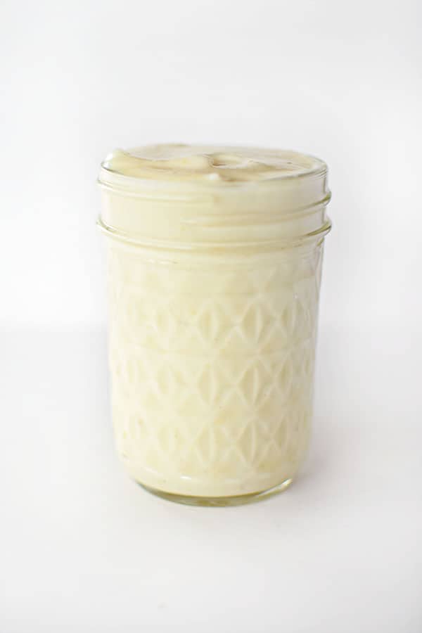 https://www.thetasteofkosher.com/wp-content/uploads/2018/04/mayonnaise_in_jar.jpg