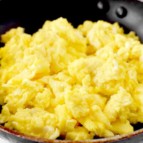 How to Make Soft-Scrambled Eggs