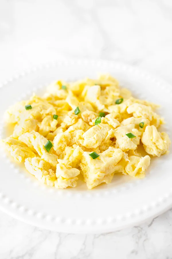 How to Scramble Eggs Recipe - Add a Pinch